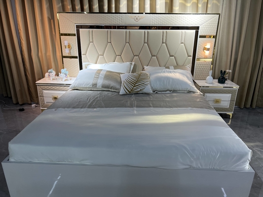 Letti di legno del dormitorio di re Size Up Holstered della mobilia degli insiemi di camera da letto del MDF