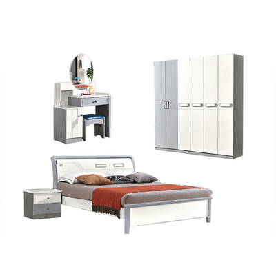 Serie minimalisti del salotto di Cabrini dell'insieme di camera da letto del grande schienale piccole