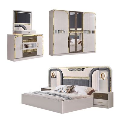 Nuovo design completi Set camera da letto turco Luxury King Size Camera da letto 5 pezzi Doppia cornice in legno Set mobili da letto moderni